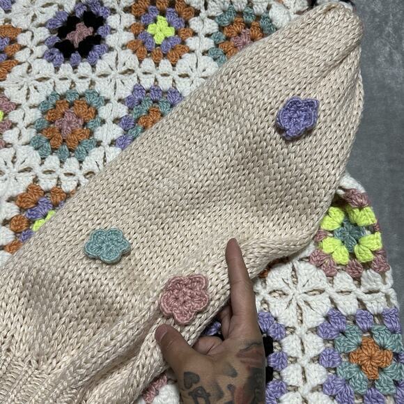 Listicle Gabbie Crochet Sweater Womens M Beige Granny Square Cottagecore Boho - Picture 3 of 11